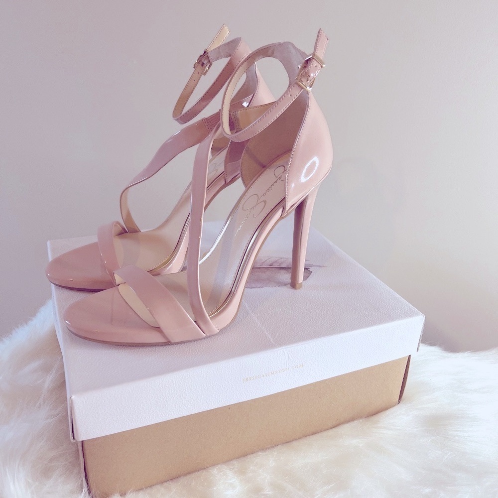Jessica Simpson Nude Dress Pump